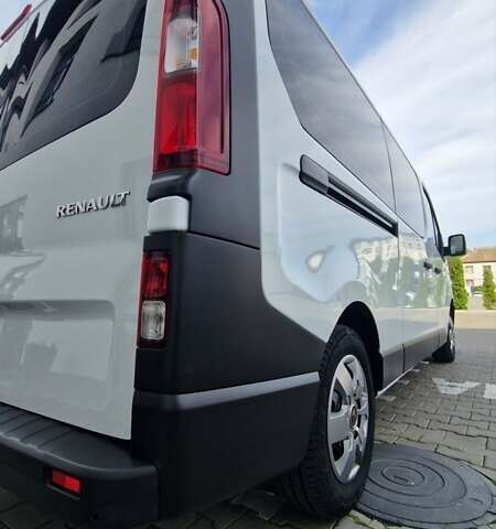 Білий Рено Трафік, об'ємом двигуна 2 л та пробігом 240 тис. км за 20999 $, фото 19 на Automoto.ua