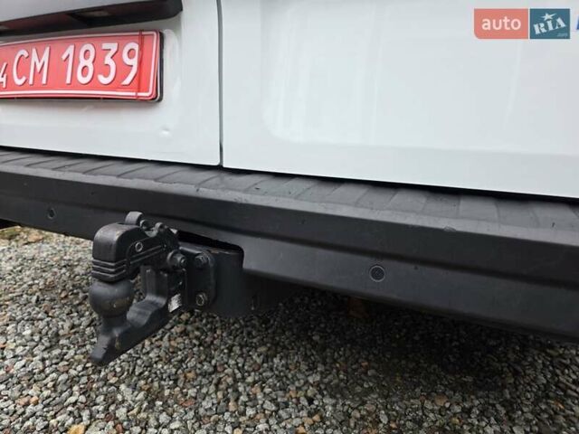 Белый Рено Трафик, объемом двигателя 2 л и пробегом 177 тыс. км за 24500 $, фото 14 на Automoto.ua