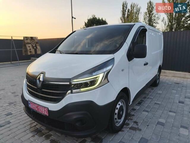 Белый Рено Трафик, объемом двигателя 2 л и пробегом 117 тыс. км за 16900 $, фото 13 на Automoto.ua