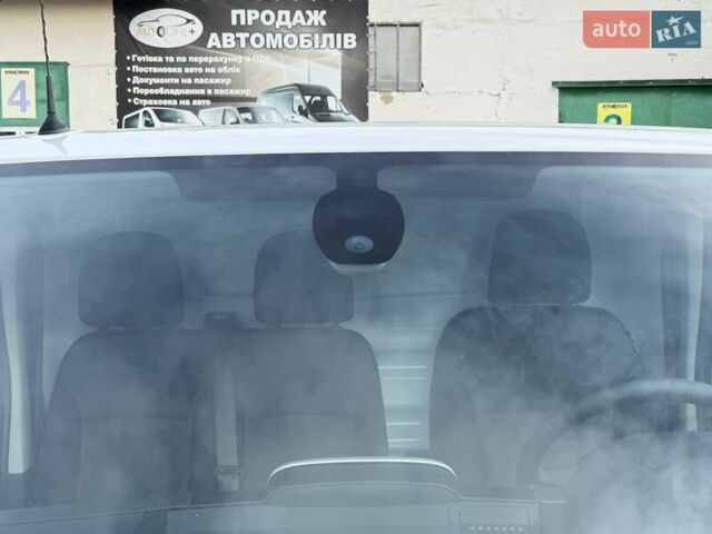 Белый Рено Трафик, объемом двигателя 2 л и пробегом 162 тыс. км за 17900 $, фото 30 на Automoto.ua