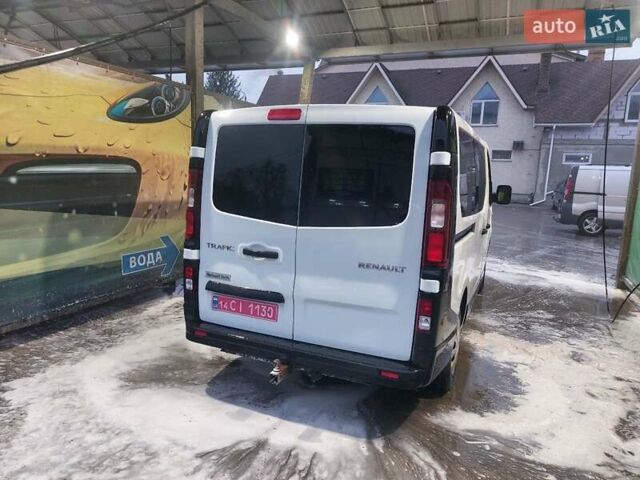 Білий Рено Трафік, об'ємом двигуна 2 л та пробігом 68 тис. км за 25500 $, фото 7 на Automoto.ua
