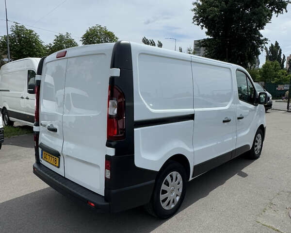 Білий Рено Трафік, об'ємом двигуна 2 л та пробігом 194 тис. км за 19900 $, фото 8 на Automoto.ua