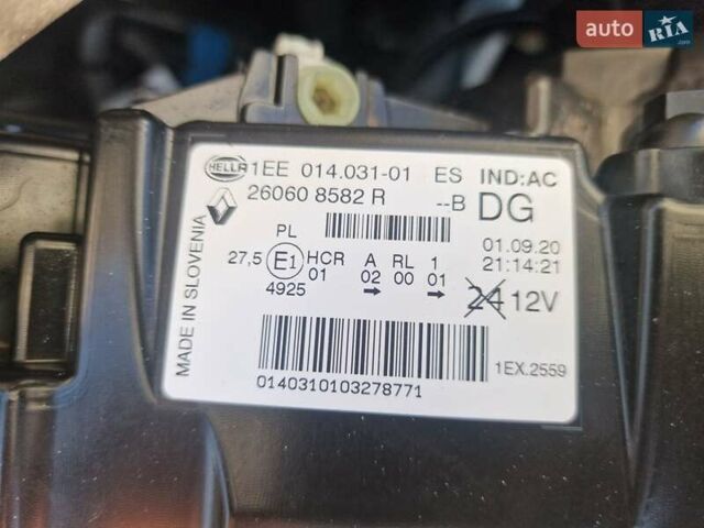 Білий Рено Трафік, об'ємом двигуна 2 л та пробігом 162 тис. км за 17999 $, фото 26 на Automoto.ua