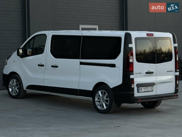 Белый Рено Трафик, объемом двигателя 2 л и пробегом 250 тыс. км за 20999 $, фото 28 на Automoto.ua