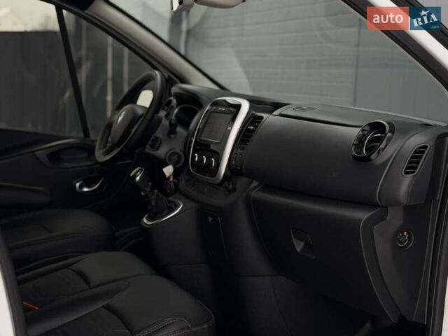 Білий Рено Трафік, об'ємом двигуна 2 л та пробігом 175 тис. км за 19700 $, фото 65 на Automoto.ua