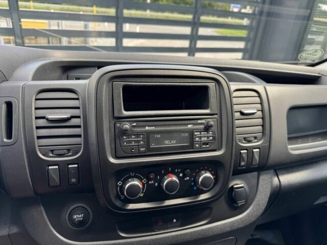 Білий Рено Трафік, об'ємом двигуна 2 л та пробігом 83 тис. км за 19900 $, фото 20 на Automoto.ua