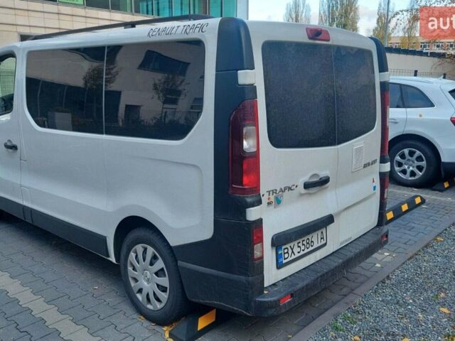 Белый Рено Трафик, объемом двигателя 2 л и пробегом 200 тыс. км за 25999 $, фото 10 на Automoto.ua