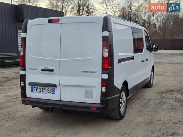 Белый Рено Трафик, объемом двигателя 2 л и пробегом 206 тыс. км за 22999 $, фото 6 на Automoto.ua