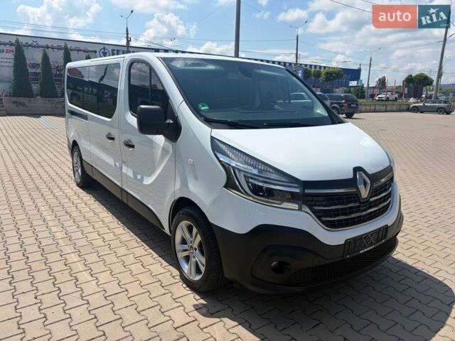 Білий Рено Трафік, об'ємом двигуна 2 л та пробігом 230 тис. км за 22999 $, фото 2 на Automoto.ua