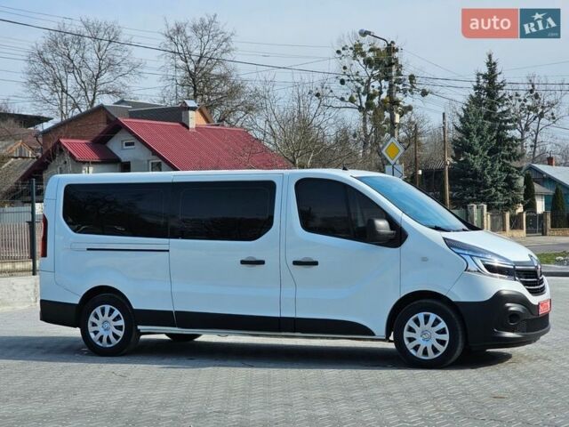 Белый Рено Трафик, объемом двигателя 2 л и пробегом 330 тыс. км за 19799 $, фото 14 на Automoto.ua