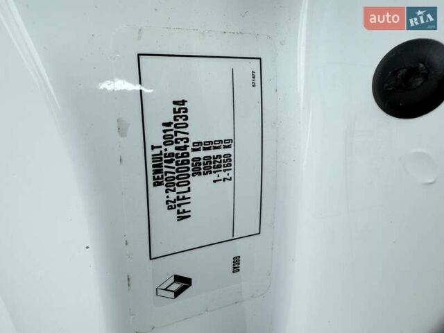 Белый Рено Трафик, объемом двигателя 2 л и пробегом 162 тыс. км за 17900 $, фото 46 на Automoto.ua