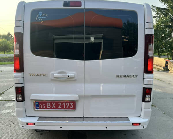 Білий Рено Трафік, об'ємом двигуна 2 л та пробігом 230 тис. км за 25500 $, фото 12 на Automoto.ua