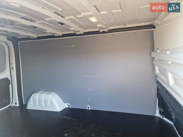 Білий Рено Трафік, об'ємом двигуна 2 л та пробігом 162 тис. км за 17999 $, фото 28 на Automoto.ua