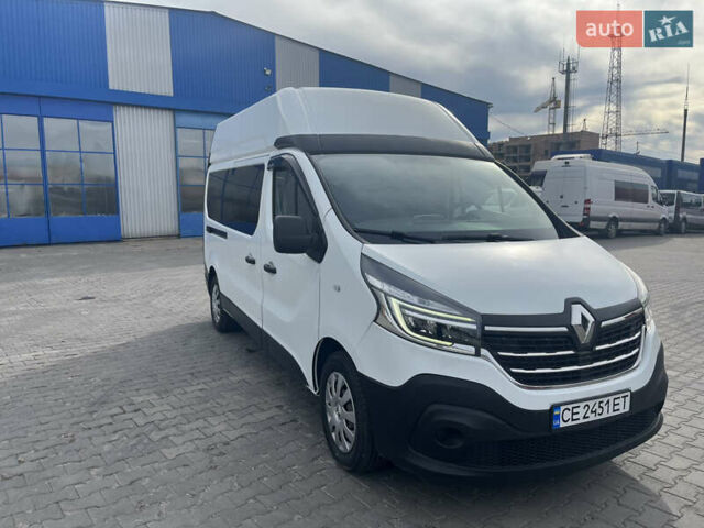 Білий Рено Трафік, об'ємом двигуна 2 л та пробігом 203 тис. км за 28000 $, фото 4 на Automoto.ua