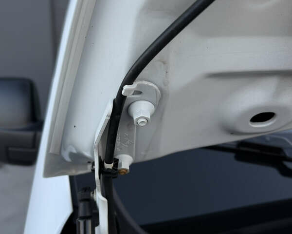 Белый Рено Трафик, объемом двигателя 2 л и пробегом 250 тыс. км за 20999 $, фото 14 на Automoto.ua