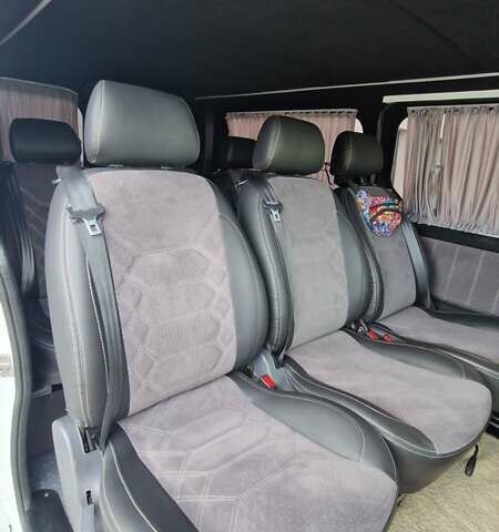 Білий Рено Трафік, об'ємом двигуна 2 л та пробігом 240 тис. км за 20999 $, фото 45 на Automoto.ua