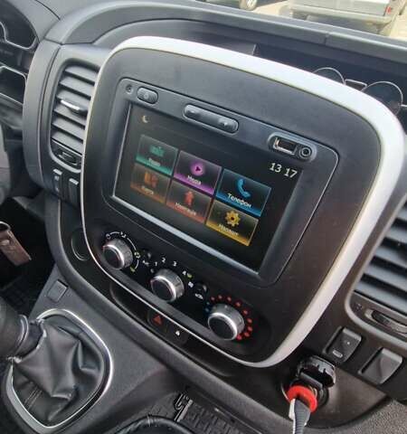 Білий Рено Трафік, об'ємом двигуна 2 л та пробігом 240 тис. км за 20999 $, фото 38 на Automoto.ua