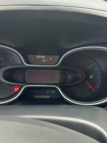 Белый Рено Трафик, объемом двигателя 2 л и пробегом 90 тыс. км за 26800 $, фото 27 на Automoto.ua