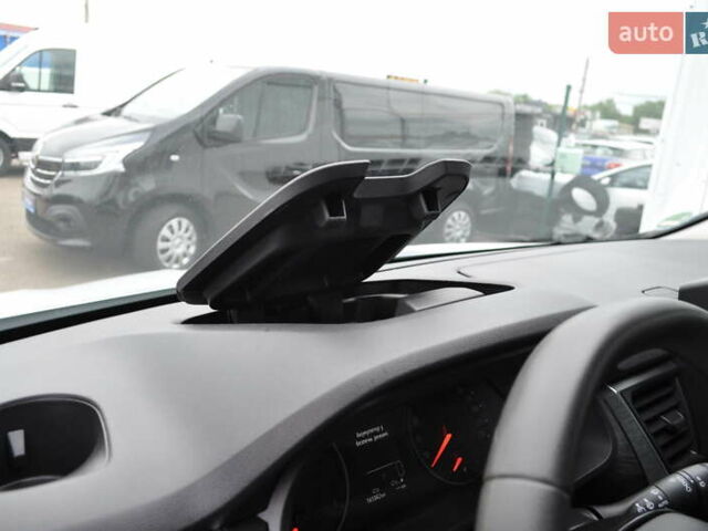 Белый Рено Трафик, объемом двигателя 2 л и пробегом 160 тыс. км за 32500 $, фото 74 на Automoto.ua