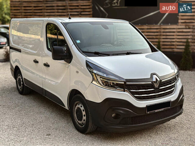 Белый Рено Трафик, объемом двигателя 2 л и пробегом 186 тыс. км за 16900 $, фото 8 на Automoto.ua