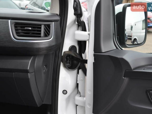 Белый Рено Трафик, объемом двигателя 2 л и пробегом 160 тыс. км за 32500 $, фото 99 на Automoto.ua