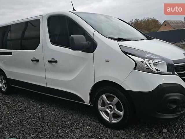 Белый Рено Трафик, объемом двигателя 2 л и пробегом 247 тыс. км за 24999 $, фото 6 на Automoto.ua