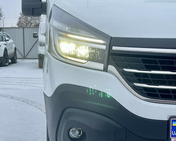 Білий Рено Трафік, об'ємом двигуна 2 л та пробігом 198 тис. км за 16600 $, фото 14 на Automoto.ua