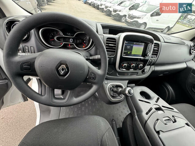 Белый Рено Трафик, объемом двигателя 2 л и пробегом 187 тыс. км за 18500 $, фото 19 на Automoto.ua