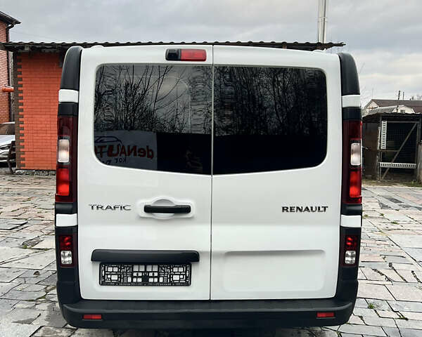 Білий Рено Трафік, об'ємом двигуна 2 л та пробігом 130 тис. км за 23999 $, фото 10 на Automoto.ua