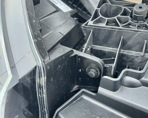 Білий Рено Трафік, об'ємом двигуна 2 л та пробігом 198 тис. км за 16600 $, фото 62 на Automoto.ua