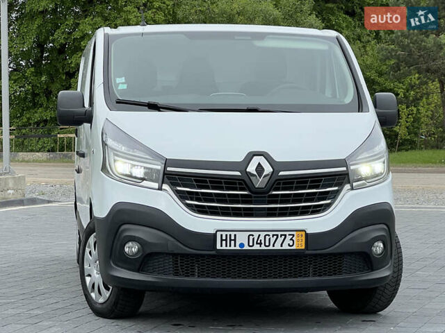 Белый Рено Трафик, объемом двигателя 2 л и пробегом 180 тыс. км за 17500 $, фото 18 на Automoto.ua