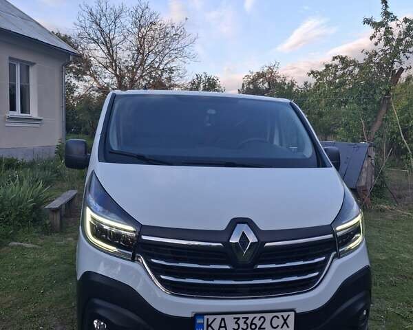 Белый Рено Трафик, объемом двигателя 1.6 л и пробегом 59 тыс. км за 25500 $, фото 71 на Automoto.ua