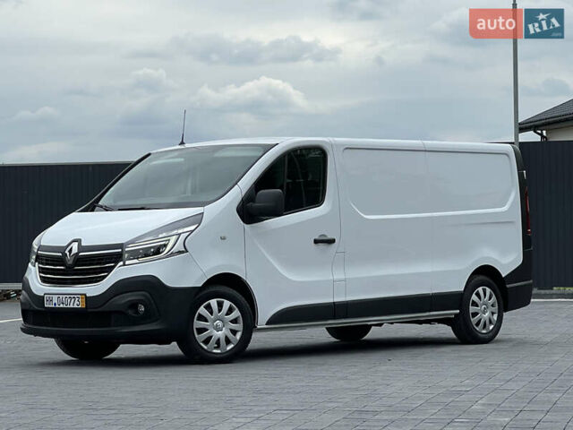 Белый Рено Трафик, объемом двигателя 2 л и пробегом 180 тыс. км за 17500 $, фото 3 на Automoto.ua