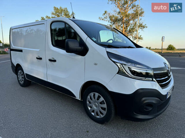 Белый Рено Трафик, объемом двигателя 2 л и пробегом 196 тыс. км за 17200 $, фото 6 на Automoto.ua