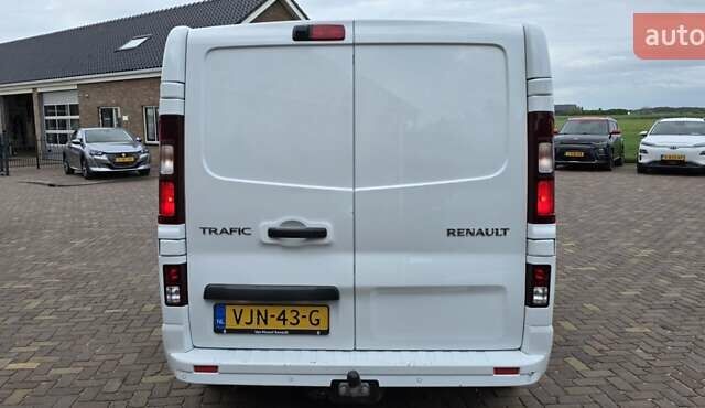 Белый Рено Трафик, объемом двигателя 2 л и пробегом 94 тыс. км за 23200 $, фото 3 на Automoto.ua