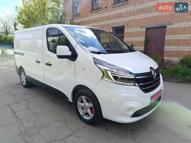 Белый Рено Трафик, объемом двигателя 2 л и пробегом 212 тыс. км за 17500 $, фото 5 на Automoto.ua