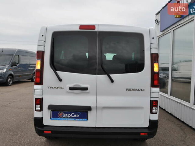 Белый Рено Трафик, объемом двигателя 2 л и пробегом 160 тыс. км за 32500 $, фото 35 на Automoto.ua