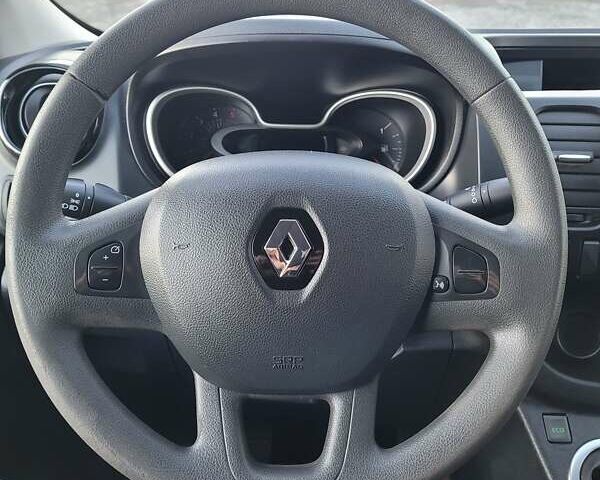 Білий Рено Трафік, об'ємом двигуна 2 л та пробігом 250 тис. км за 22500 $, фото 18 на Automoto.ua