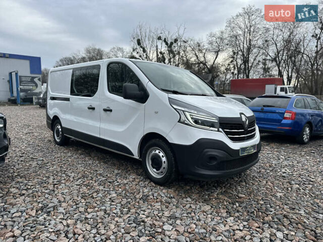 Белый Рено Трафик, объемом двигателя 2 л и пробегом 100 тыс. км за 17950 $, фото 14 на Automoto.ua