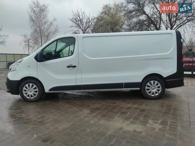 Белый Рено Трафик, объемом двигателя 2 л и пробегом 200 тыс. км за 19900 $, фото 4 на Automoto.ua