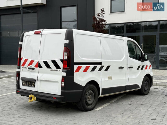 Білий Рено Трафік, об'ємом двигуна 2 л та пробігом 178 тис. км за 16700 $, фото 3 на Automoto.ua