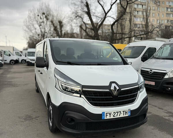 Белый Рено Трафик, объемом двигателя 0 л и пробегом 151 тыс. км за 19200 $, фото 1 на Automoto.ua