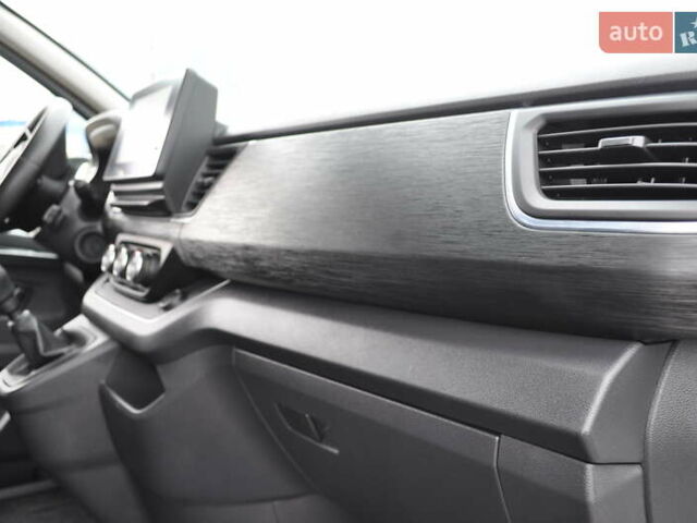 Белый Рено Трафик, объемом двигателя 2 л и пробегом 160 тыс. км за 32500 $, фото 97 на Automoto.ua