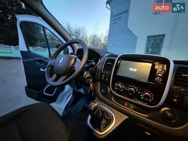 Білий Рено Трафік, об'ємом двигуна 2 л та пробігом 232 тис. км за 22500 $, фото 18 на Automoto.ua