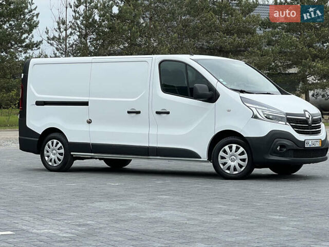Белый Рено Трафик, объемом двигателя 2 л и пробегом 180 тыс. км за 17500 $, фото 22 на Automoto.ua