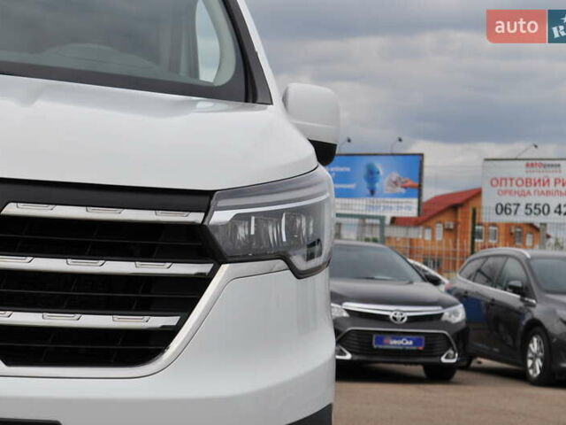 Белый Рено Трафик, объемом двигателя 2 л и пробегом 160 тыс. км за 32500 $, фото 11 на Automoto.ua