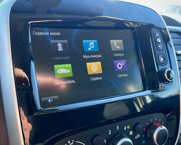 Белый Рено Трафик, объемом двигателя 2 л и пробегом 186 тыс. км за 17750 $, фото 26 на Automoto.ua