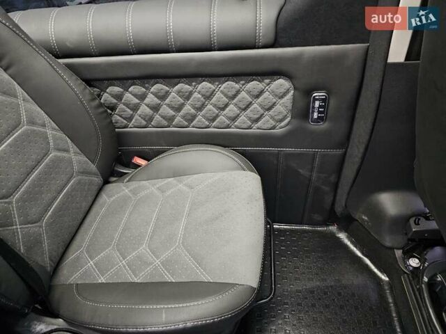 Белый Рено Трафик, объемом двигателя 2 л и пробегом 247 тыс. км за 24999 $, фото 14 на Automoto.ua