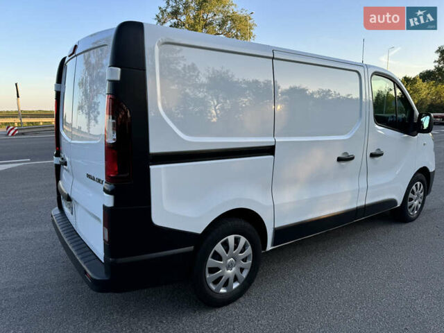 Белый Рено Трафик, объемом двигателя 2 л и пробегом 196 тыс. км за 17200 $, фото 8 на Automoto.ua