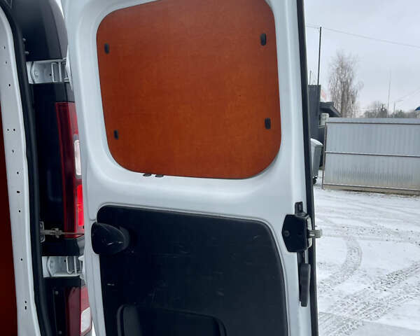 Білий Рено Трафік, об'ємом двигуна 2 л та пробігом 198 тис. км за 16600 $, фото 41 на Automoto.ua